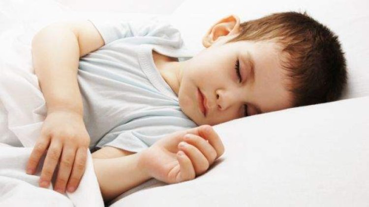 Estudo da USP mostra riscos à saúde de crianças que dormem menos de 6 horas