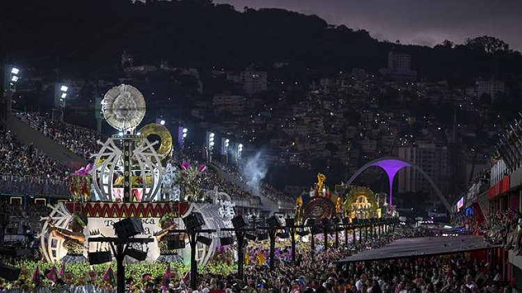 Grande Rio, Tijuca e Mangueira são destaques da 1ª noite do Grupo Especial do Carnaval do Rio