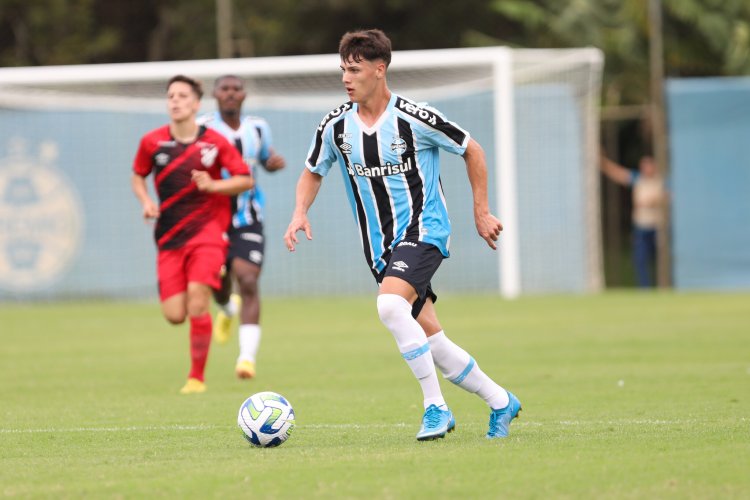 Atleta Zinho passa a integrar o elenco principal do Grêmio