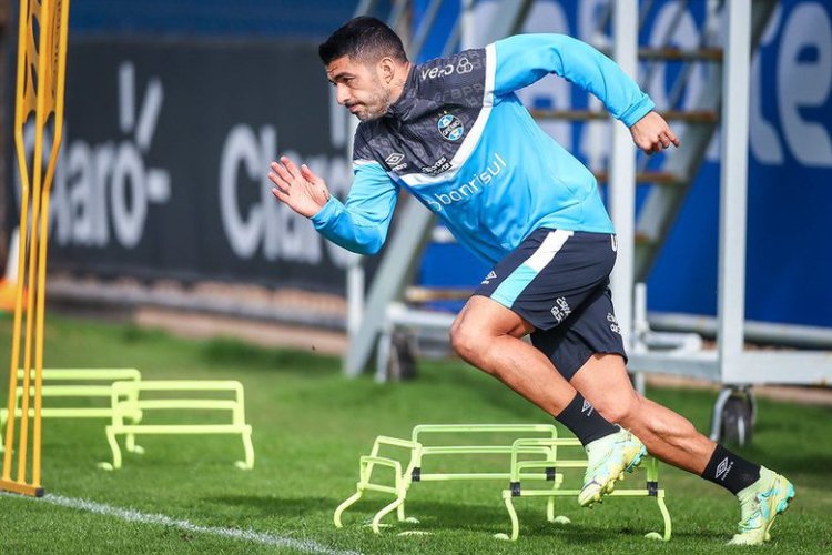 Grêmio recebe sinalização de que Luis Suárez deseja se aposentar em breve