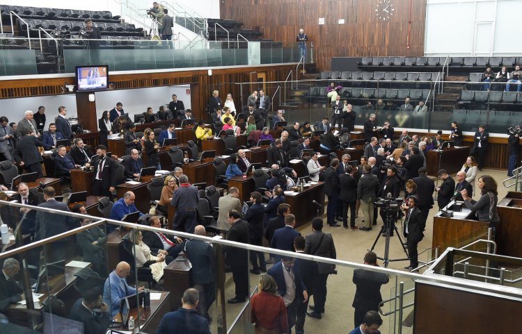 Assembleia Legislativa aprova projeto que aumenta contribuição dos servidores ao IPE Saúde