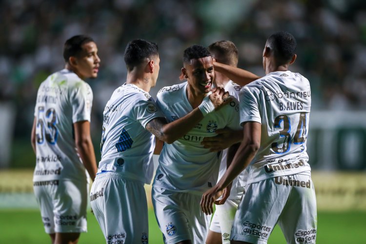 Fora de casa, Grêmio empata em 1 a 1 com Goiás