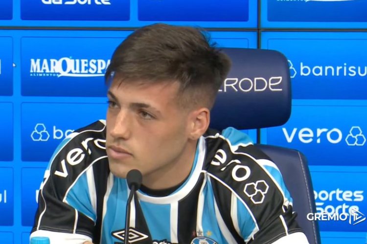 Com "vergonha" ao conhecer Suárez, Besozzi vê chegada ao Grêmio como crescimento: "Espero estar à altura"