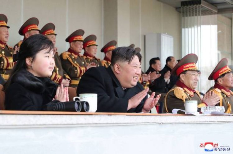 Nova aparição de filha de Kim Jong-un instiga especulações