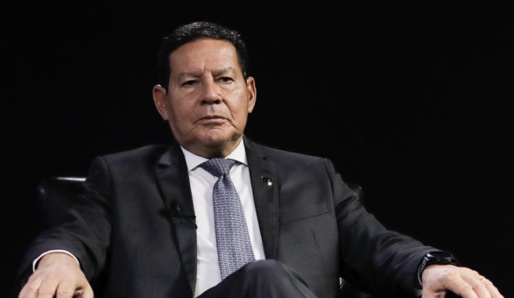 Governo quer tratar militar como 2ª categoria, diz Mourão