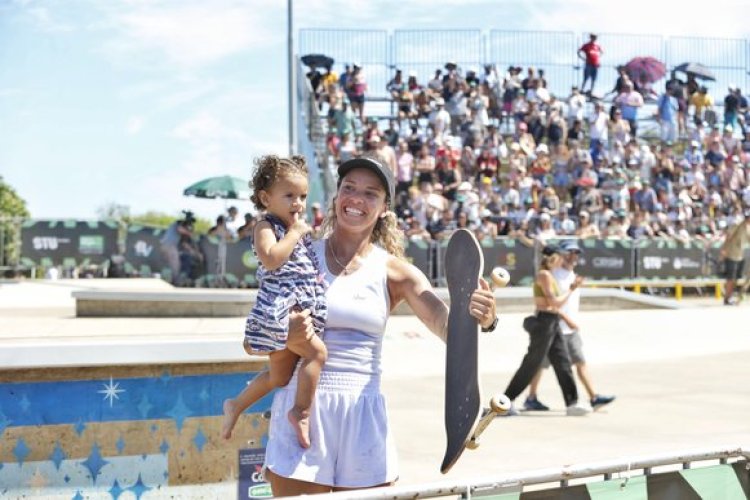 Gabi Mazetto supera Rayssa Leal e é campeã do STU de Porto Alegre