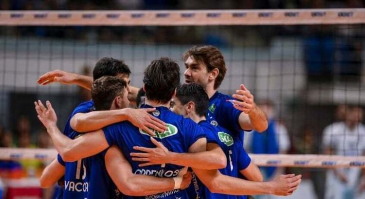 Cruzeiro vence o Minas e se torna o maior campeão da Superliga