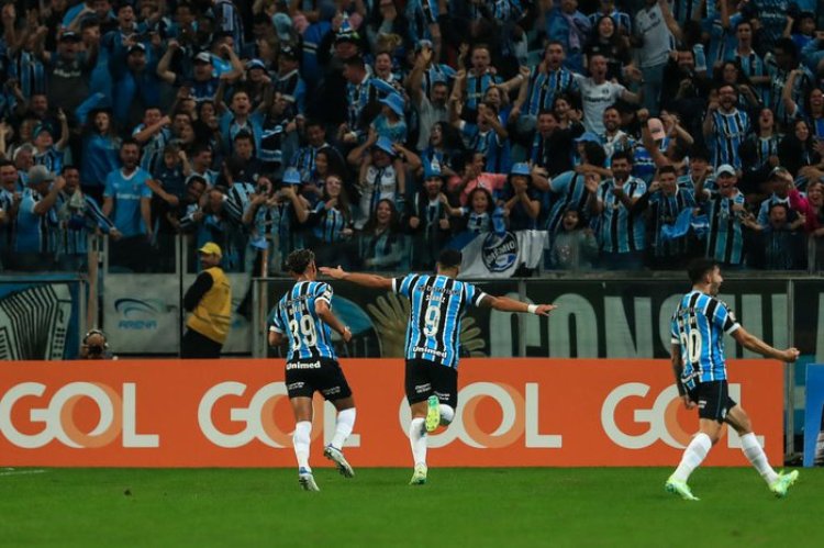 Quantos gols faltam para Suárez ativar a cláusula de bônus do Grêmio