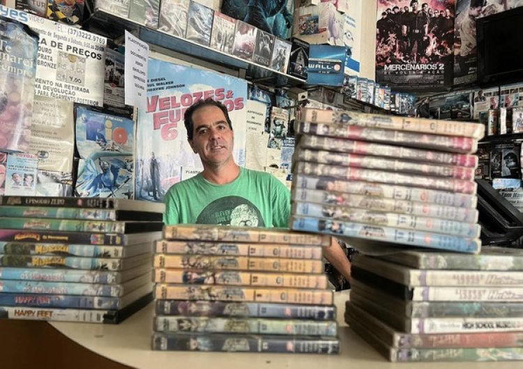 'Experiência única': locadora de DVDs resiste ao tempo e oferece mais de 10 mil filmes 'esquecidos' pelos streamings