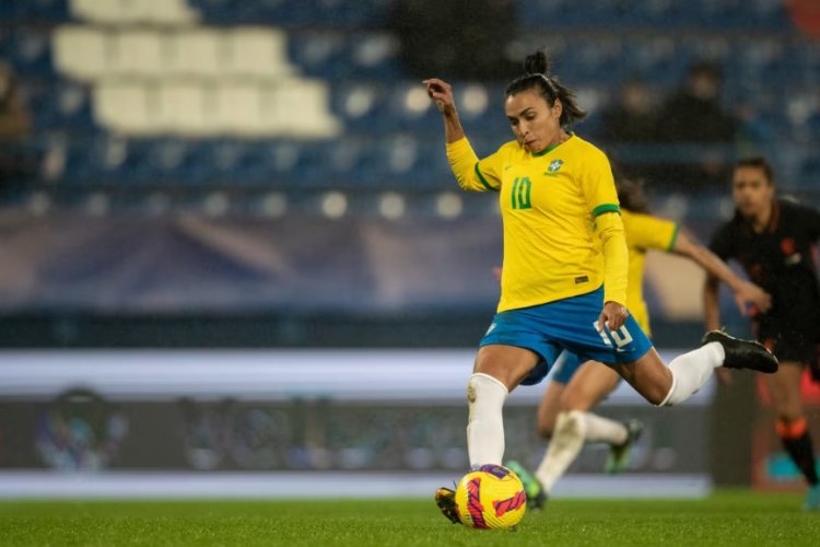 Marta sonha com título inédito antes da estreia na Copa: 'É agora ou nunca'