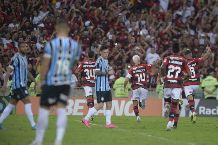 Grêmio perde por 1 a 0 do Flamengo e está fora da final da Copa do Brasil